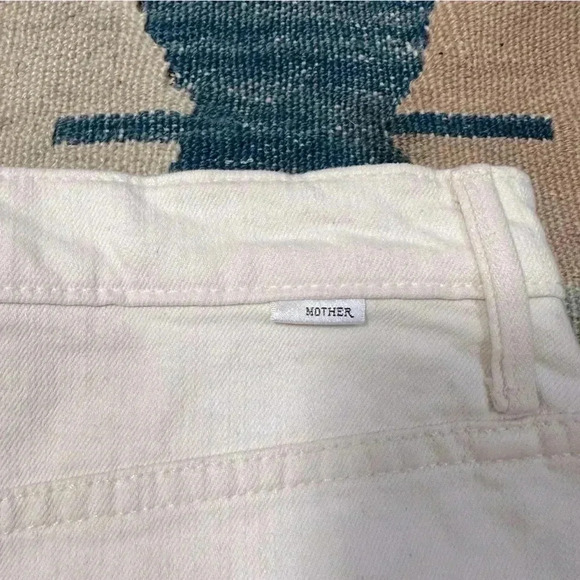 MOTHER the tomcat slide mini fray denim skirt in Dyed Natural Off White - Picture 12 of 13